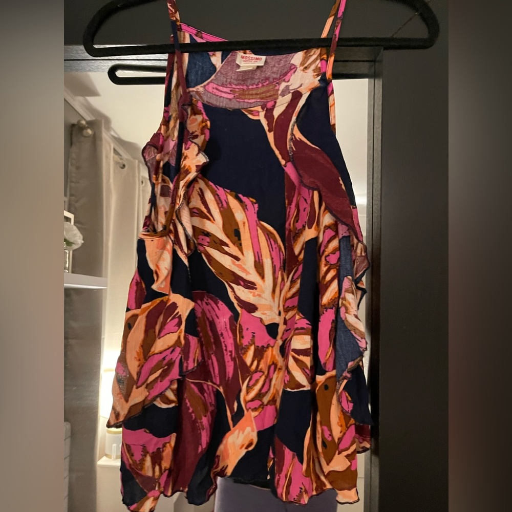 Colorful, flowy tank top blouse!
